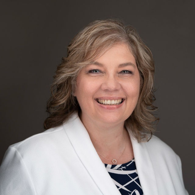 Charlotte Edwards profile picture-640px